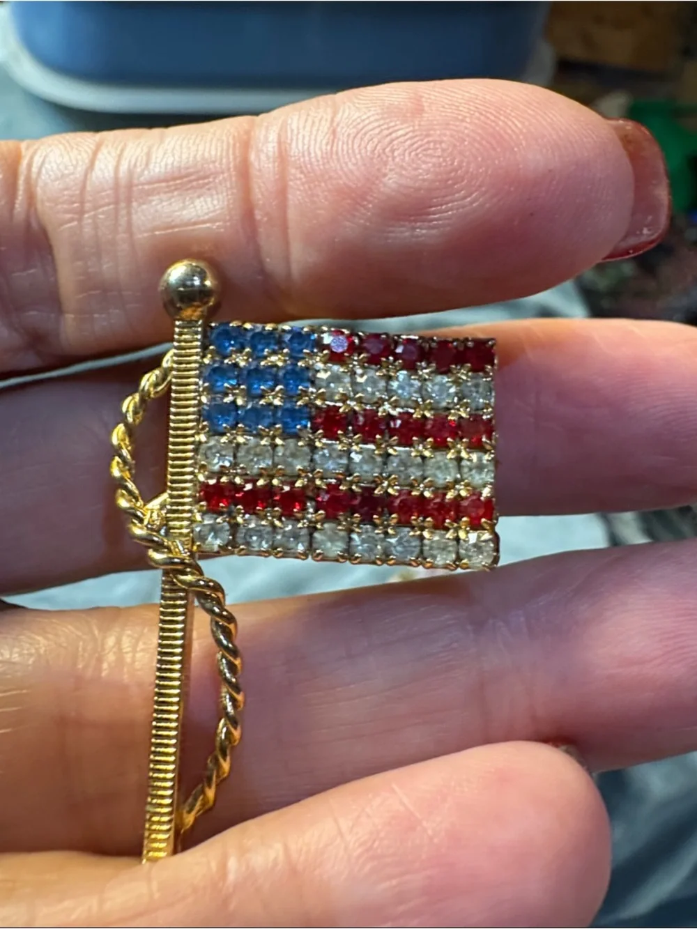 Unbranded elegant gold